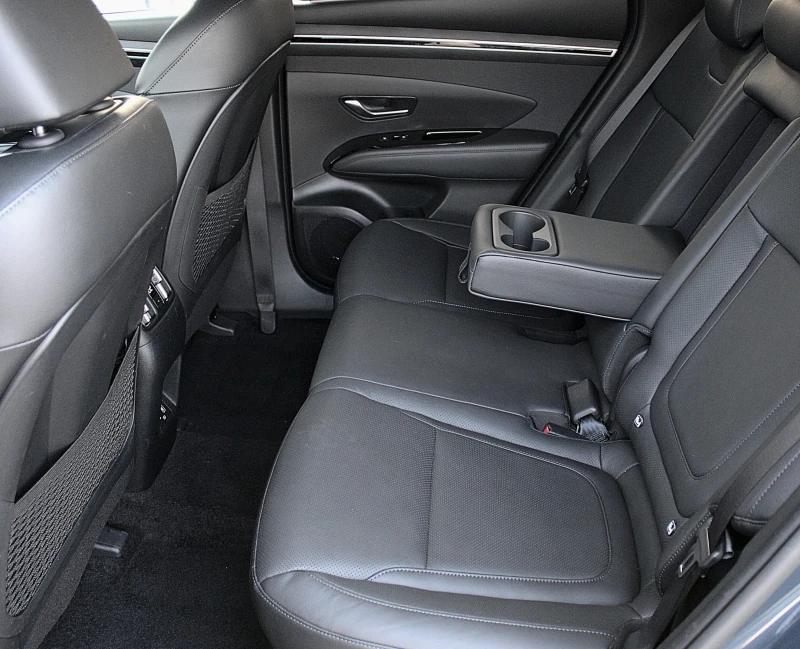 Hyundai Tucson Plug-in-Hybrid/4x4/VIRTUAL/KAMERA360/DISTRONIC/TOP, снимка 10 - Автомобили и джипове - 52572245