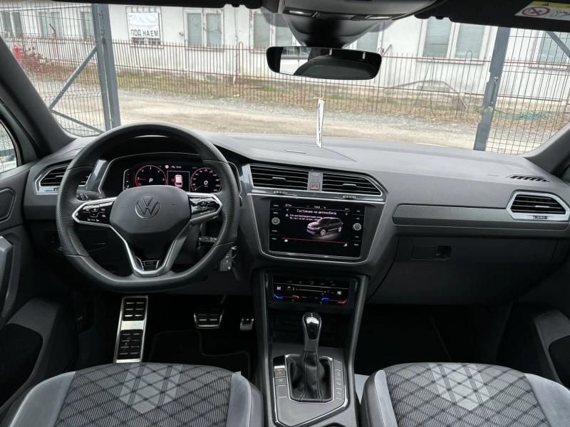 VW Tiguan R-LINE 2.0TDI, снимка 10 - Автомобили и джипове - 52646440