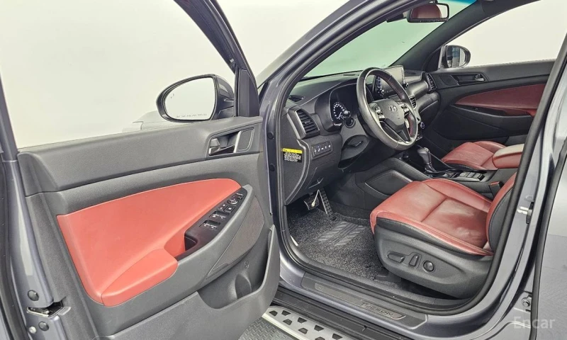 Hyundai Tucson, снимка 10 - Автомобили и джипове - 53559289