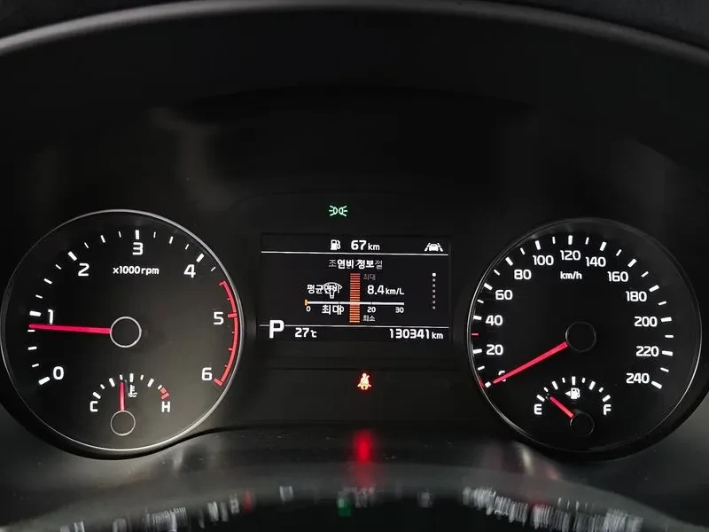 Kia Sportage The Bold Diesel 1.6 2Wd Trendy, снимка 8 - Автомобили и джипове - 55144011
