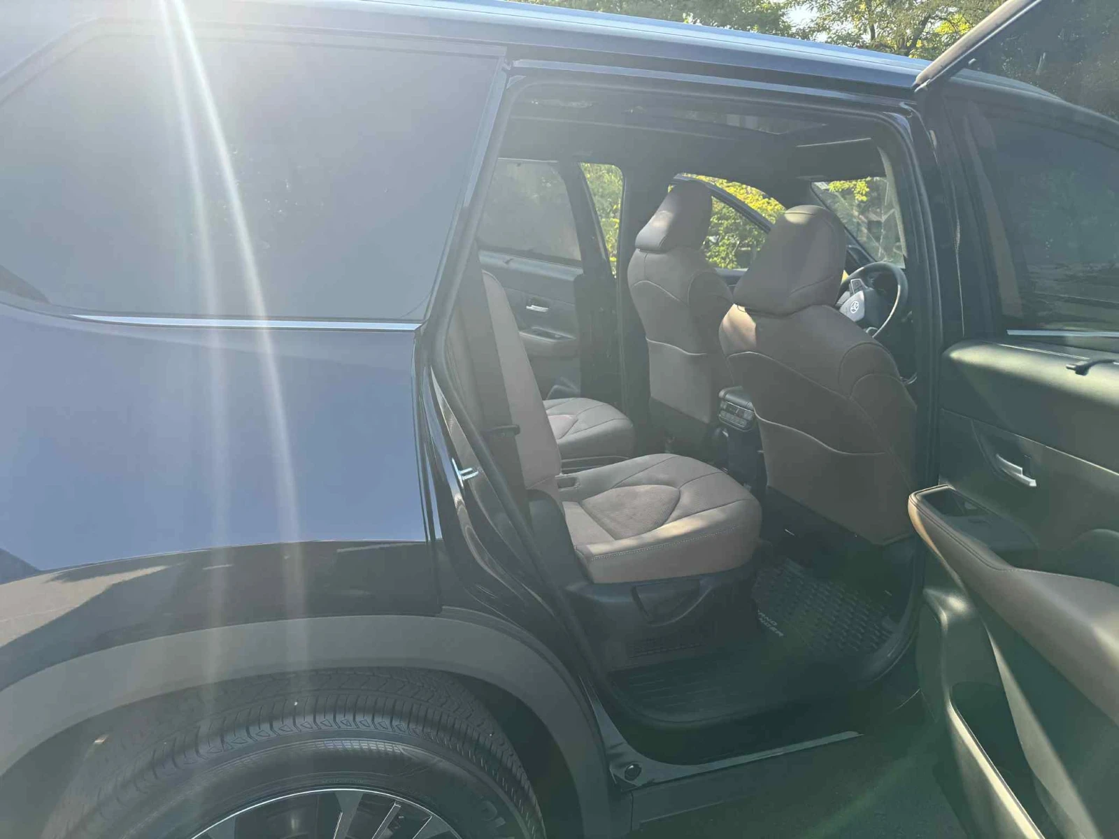 Toyota Highlander Grand Platinum Hybrid MAX 7-местен 9/2025 - изображение 8