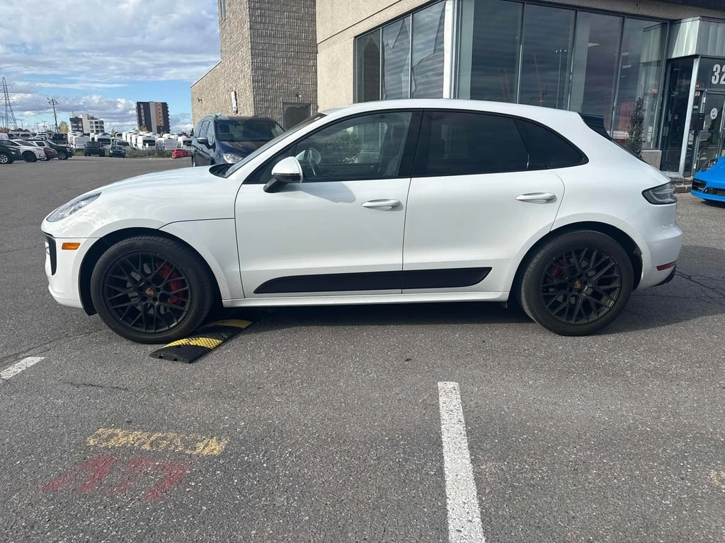 Porsche Macan * GTS * CARFAX * БЕЗ ПЪРВОНАЧАЛНА ВНОСКА - изображение 2
