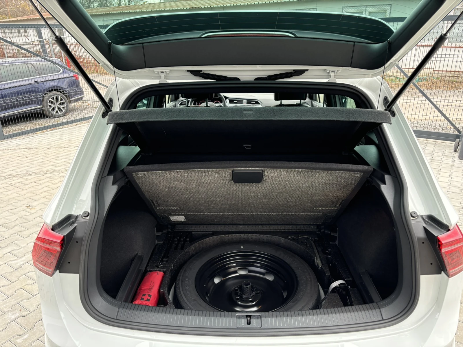 VW Tiguan R-LINE 2.0TDI | Mobile.bg   17