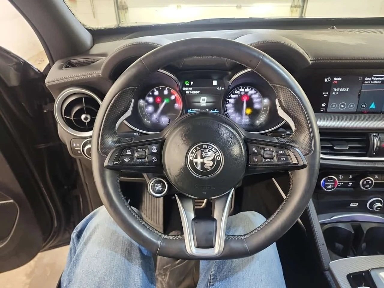 Alfa Romeo Stelvio * VELOCE * ДИСТРОНИК* ПОДГРЕВ* ПАНОРАМА* , снимка 12 - Автомобили и джипове - 54121881