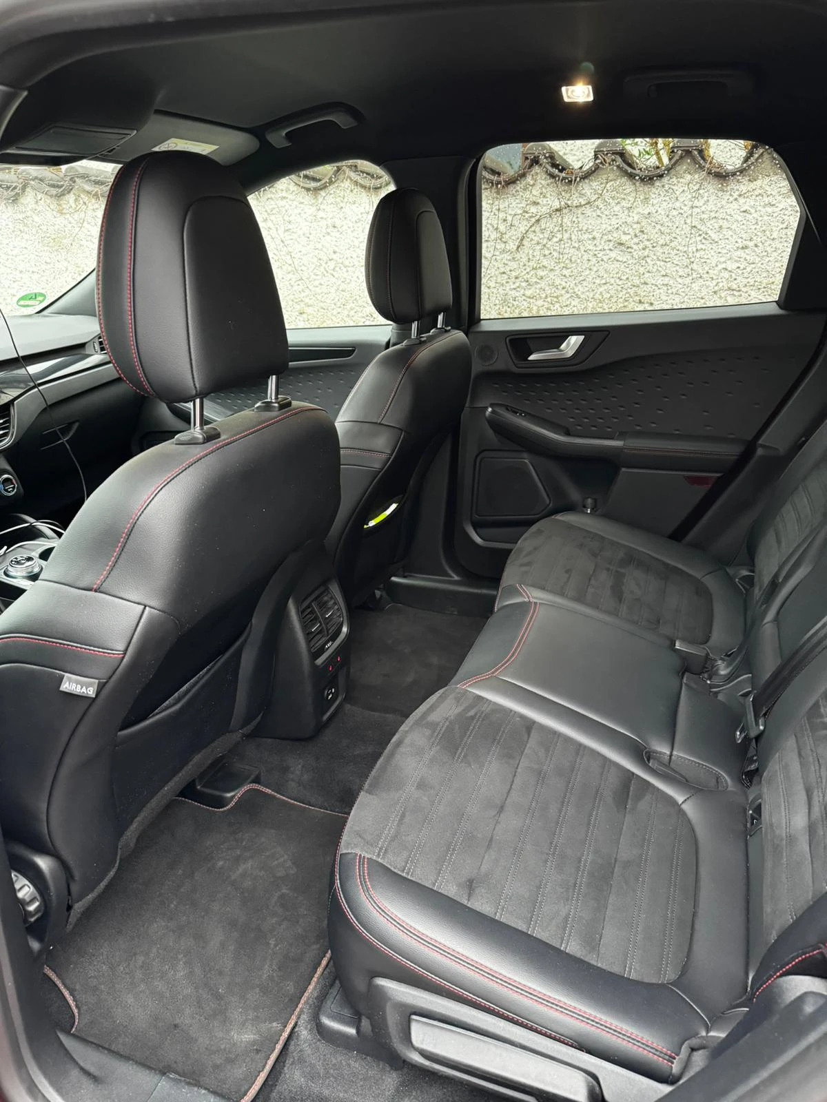 Ford Kuga 2.5 Duratec PHEV 225 HP, снимка 13 - Автомобили и джипове - 54181586