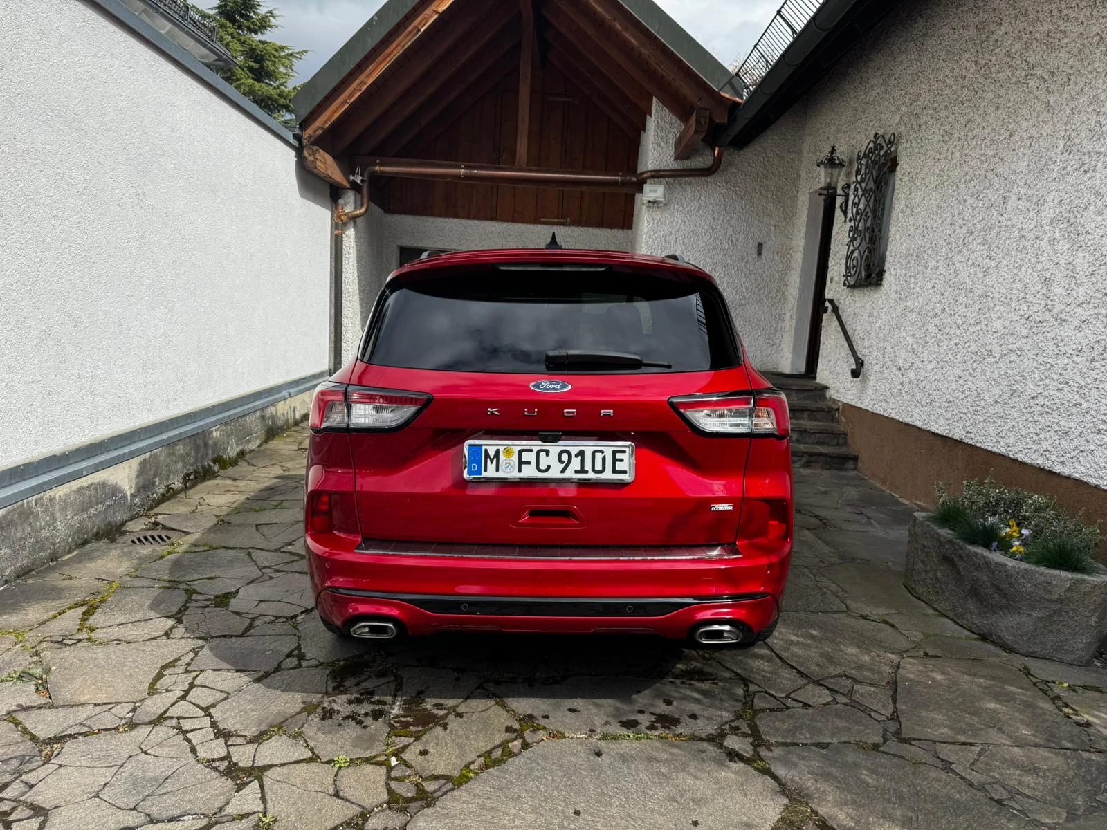 Ford Kuga 2.5 Duratec PHEV 225 HP, снимка 9 - Автомобили и джипове - 54181586