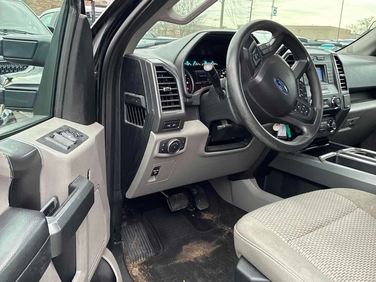 Ford F150 * 4WD SuperCrew Box * KEYLESS* , снимка 5 - Автомобили и джипове - 54321021