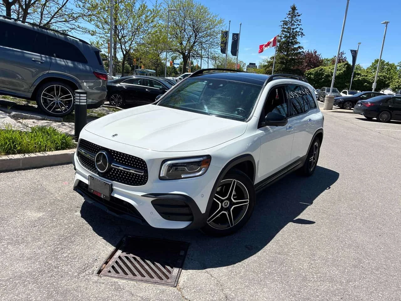 Mercedes-Benz GLB 250 ДИСТРОНИК/ОБДУХВАНЕ/ПАНОРАМА/360/OT MERCEDES