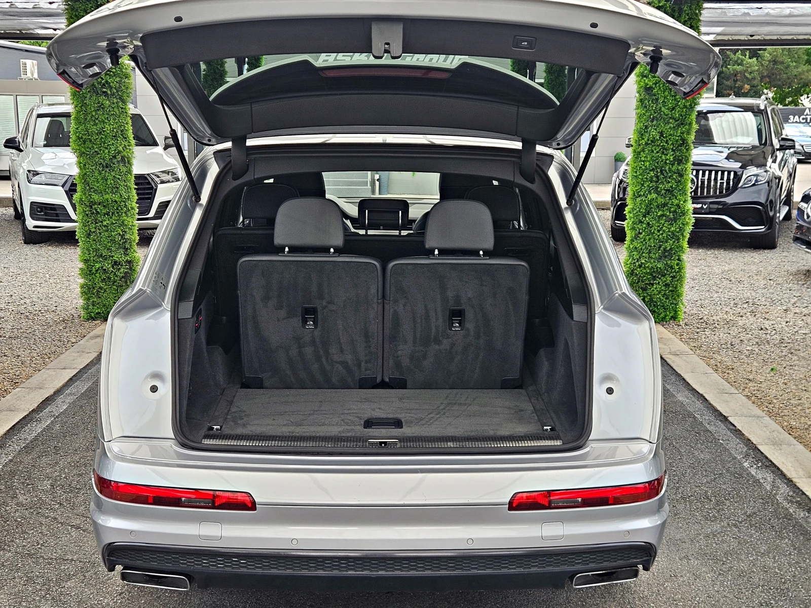 Audi Q7 S-LINE/7MESTA/TV/САМОПАРКИРАНЕ/DISTR/HUD/NIGHT/LIZ, снимка 8 - Автомобили и джипове - 55031174