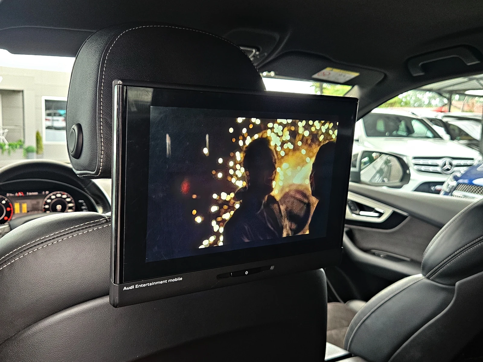 Audi Q7 S-LINE/7MESTA/TV/САМОПАРКИРАНЕ/DISTR/HUD/NIGHT/LIZ, снимка 12 - Автомобили и джипове - 55031174
