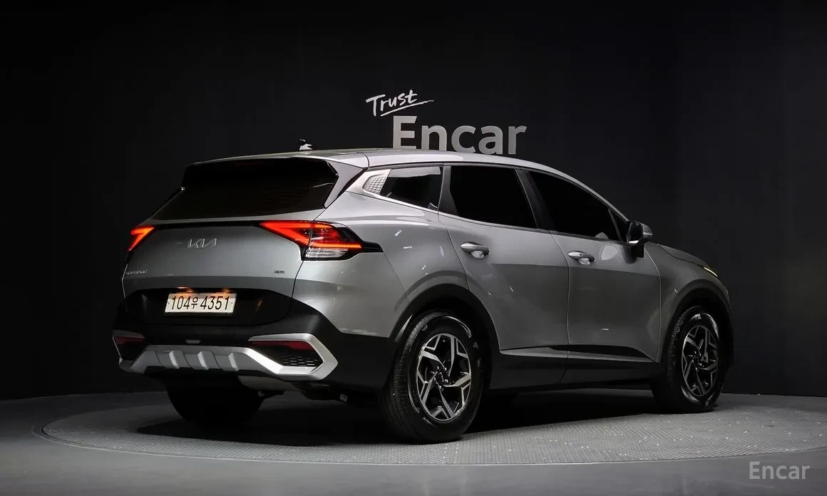Kia Sportage AWD * DIS * ПОДГРЕВ * М. ТОЧКА * KАМЕРА, снимка 2 - Автомобили и джипове - 55044884
