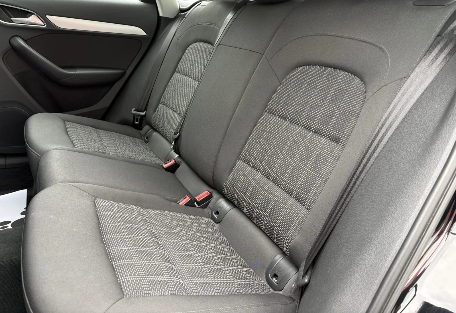 Audi Q3 2.0TDI S-Line| Quattro| ЛИЗИНГ| БАРТЕР, снимка 11 - Автомобили и джипове - 55746147