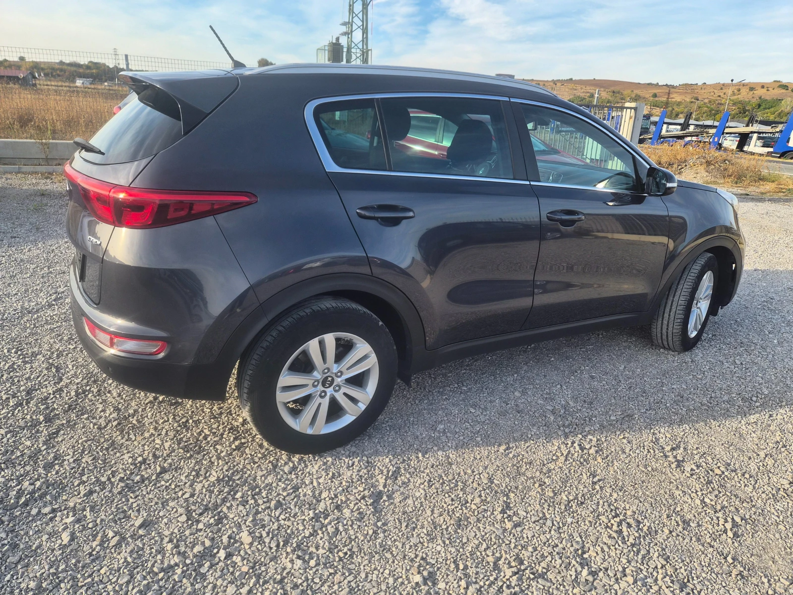 Kia Sportage  1.7 CRDI 116 �.� ����, �����, �������� ������� | Mobile.bg � ����������� 10
