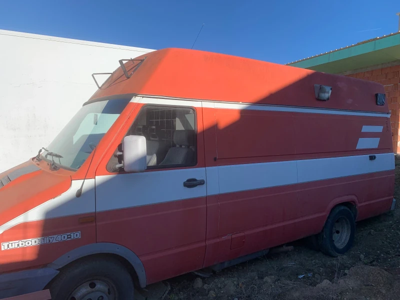 Iveco Daily, снимка 4 - Бусове и автобуси - 48499556