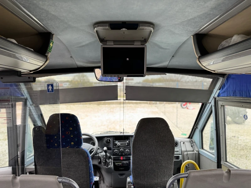 Iveco Daily 27мес Стъклопакет КЛИМА ТЕЛМА , снимка 9 - Бусове и автобуси - 51333483