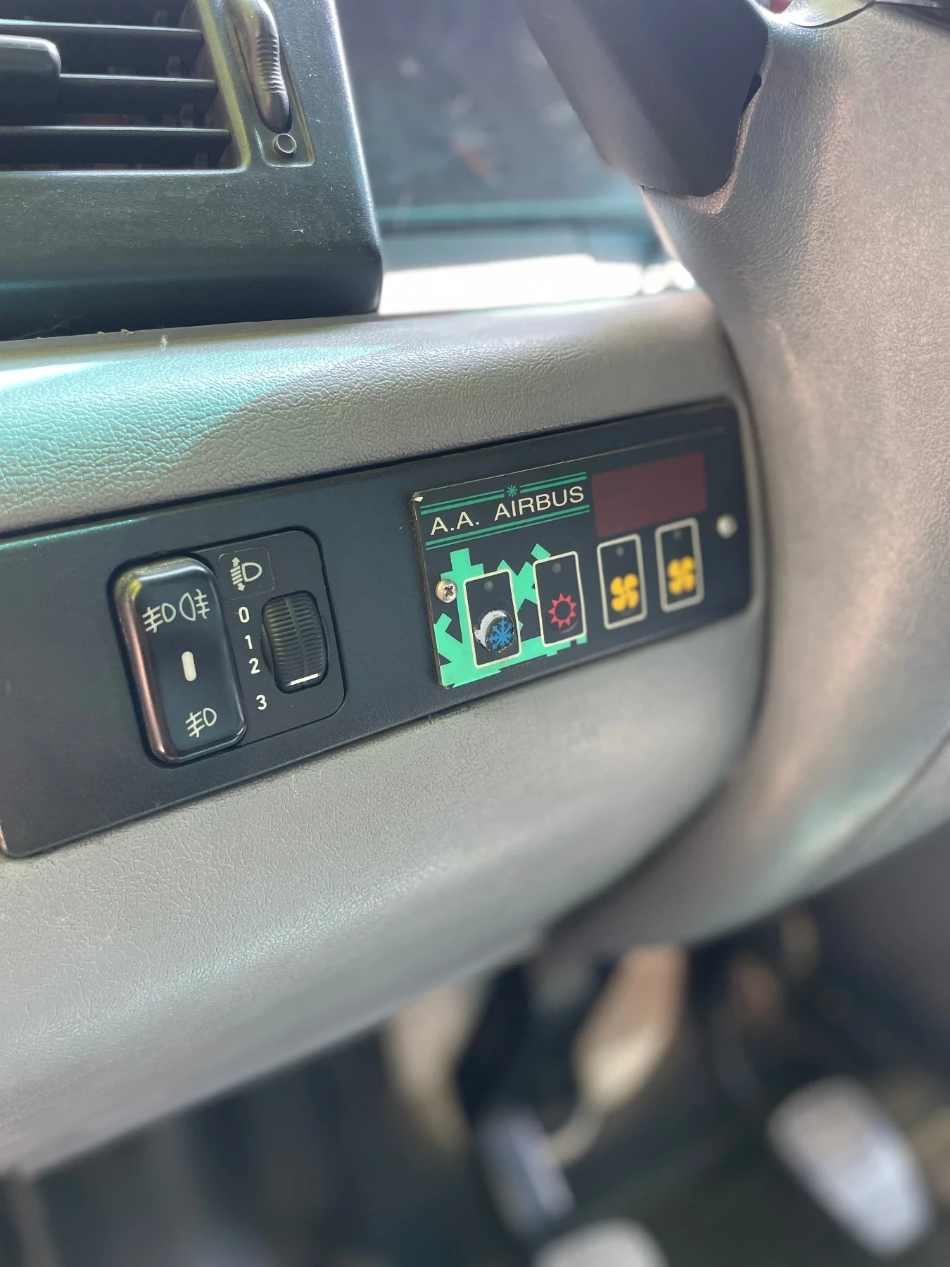 Mercedes-Benz Sprinter 412 2.9 - изображение 5