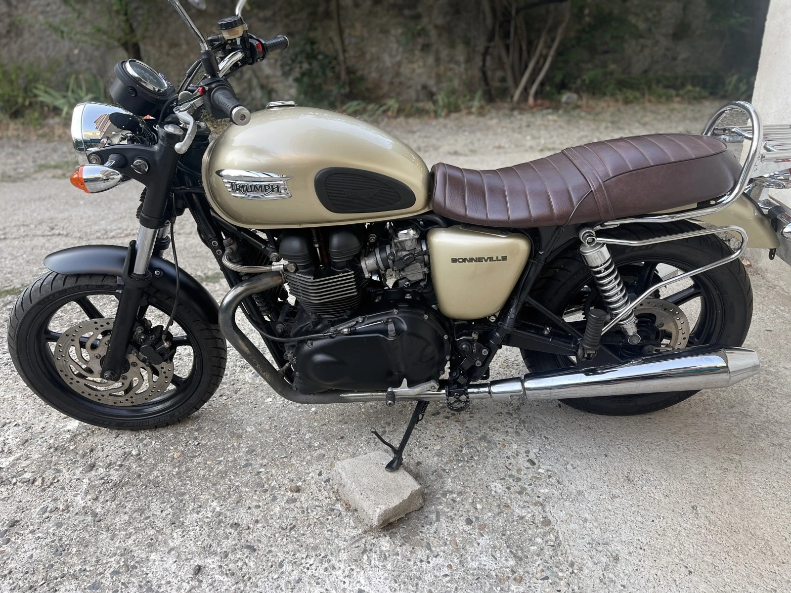 Triumph Bonneville 865 - изображение 4