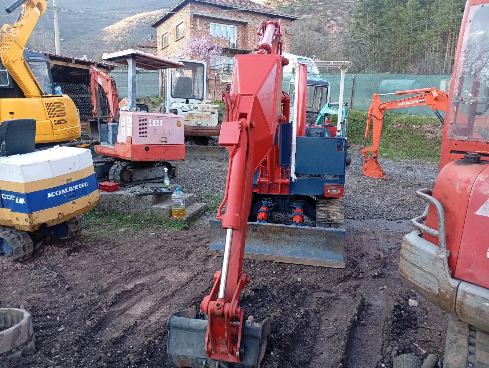 Багер Takeuchi TB 30, снимка 7 - Индустриална техника - 54366867