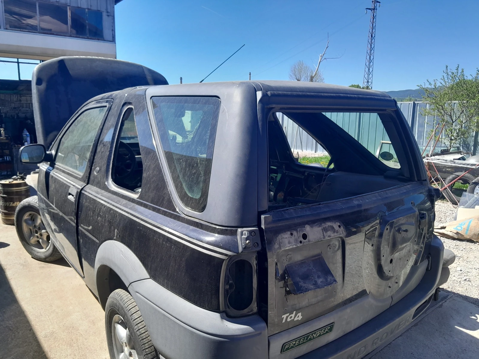       2001  | Mobile.bg   4