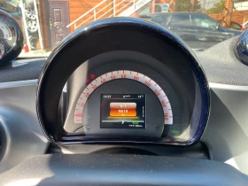 Smart Forfour EQ 17.7 kWh LED JBL Sound Панорама 9819 KM!!!!!!!!, снимка 10