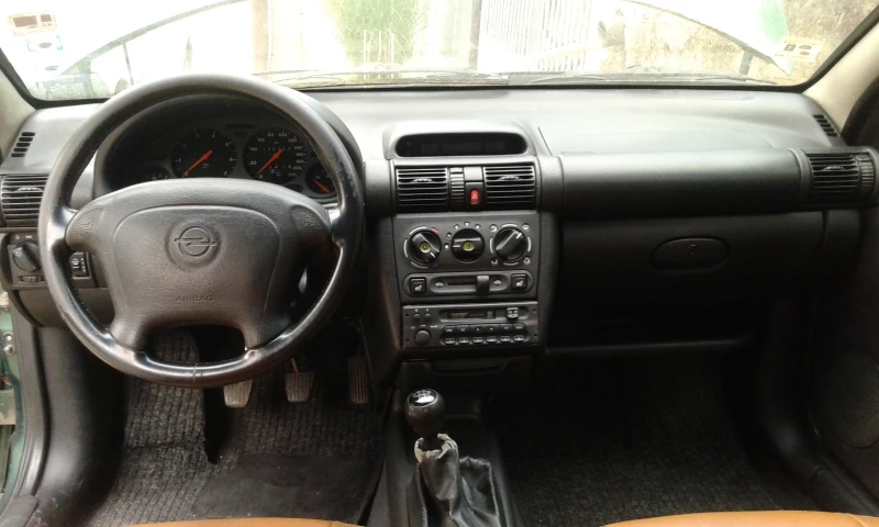 Opel Tigra 1.4i, снимка 5 - Автомобили и джипове - 49602826