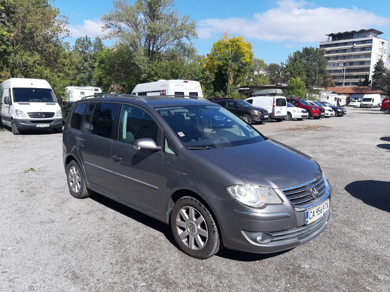 VW Touran High Line, снимка 2 - Автомобили и джипове - 47387179