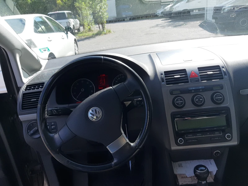 VW Touran High Line, снимка 6 - Автомобили и джипове - 47387179