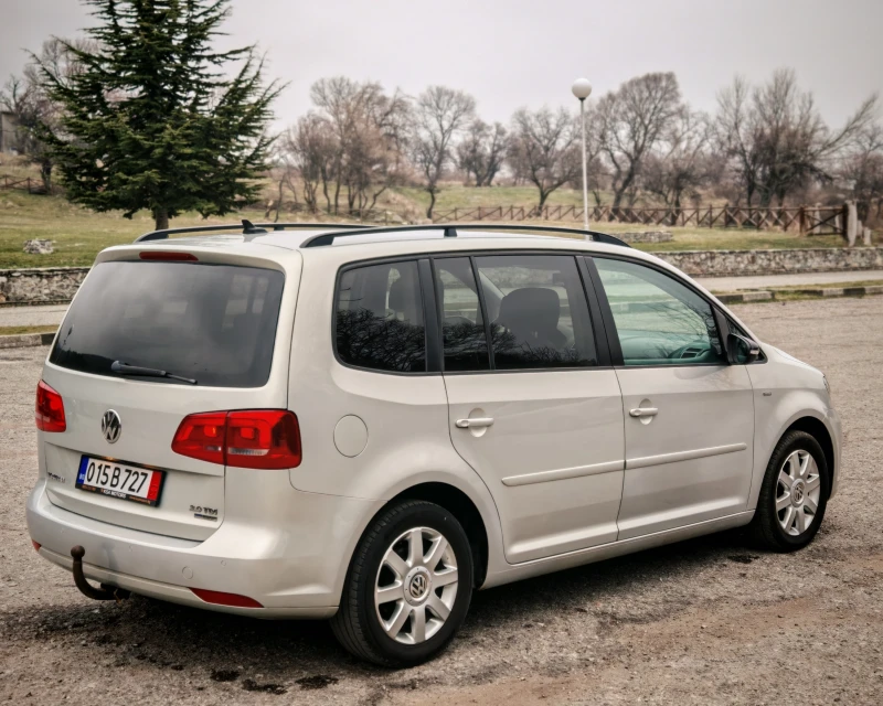 VW Touran 2.0 TDi ПЕЧКА* 6+ 1* КАМЕРА* НАВИ, снимка 7 - Автомобили и джипове - 49206079