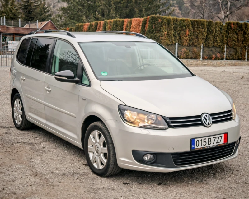 VW Touran 2.0 TDi ПЕЧКА* 6+ 1* КАМЕРА* НАВИ, снимка 1 - Автомобили и джипове - 49206079