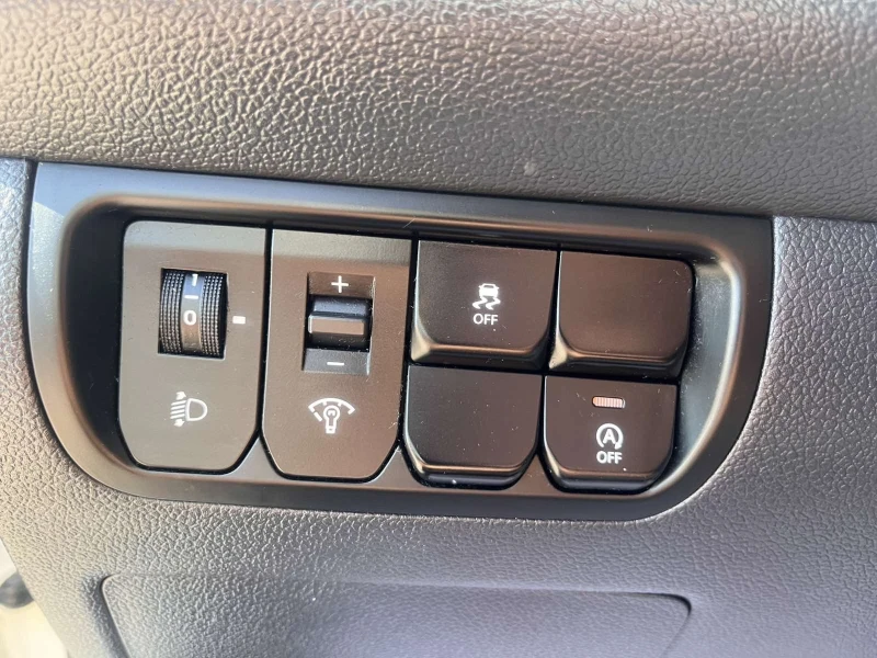 Kia Rio, снимка 10 - Автомобили и джипове - 51269335