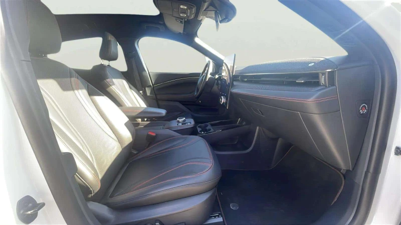 Ford Mustang Mach-E 98 kWh, снимка 9 - Автомобили и джипове - 51962445