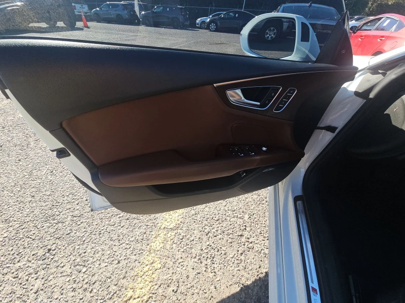 Audi A7 3.0T* PREMIUM* PLUS* MATRIX* BOSE* КЕЙЛЕС* LANE* A, снимка 9 - Автомобили и джипове - 52337184
