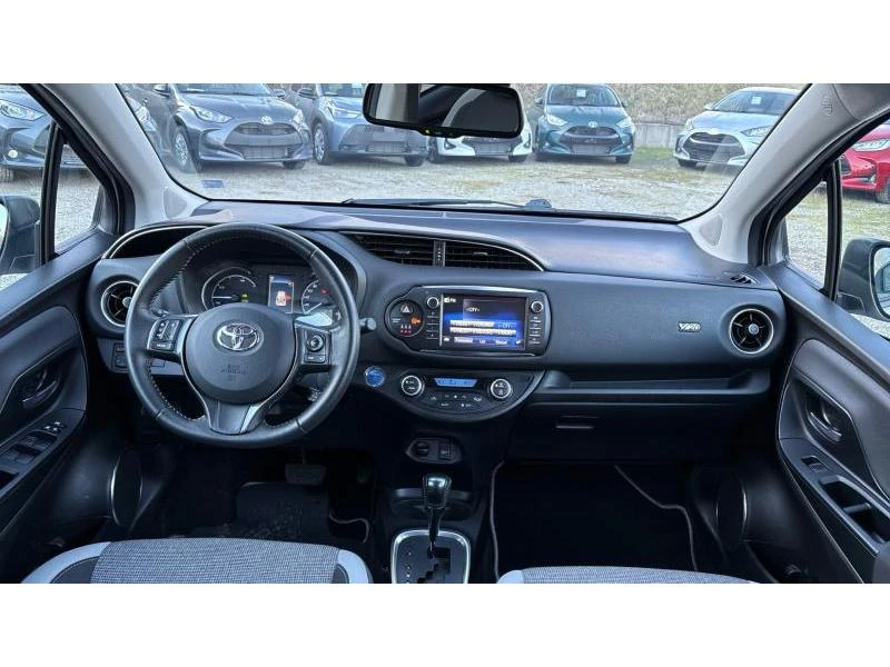 Toyota Yaris 1.5 HSD LUNA PLUS, снимка 8 - Автомобили и джипове - 53123990