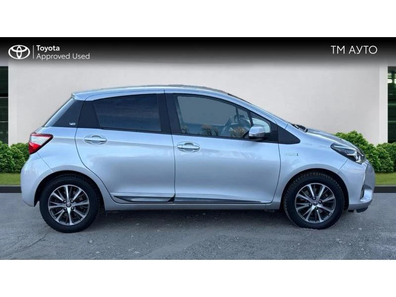 Toyota Yaris 1.5 HSD LUNA PLUS, снимка 17 - Автомобили и джипове - 53123990