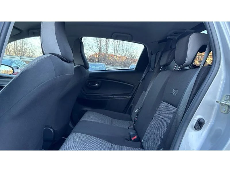 Toyota Yaris 1.5 HSD LUNA PLUS, снимка 11 - Автомобили и джипове - 53123990