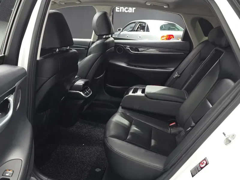 Hyundai Grandeur, снимка 12 - Автомобили и джипове - 54831967