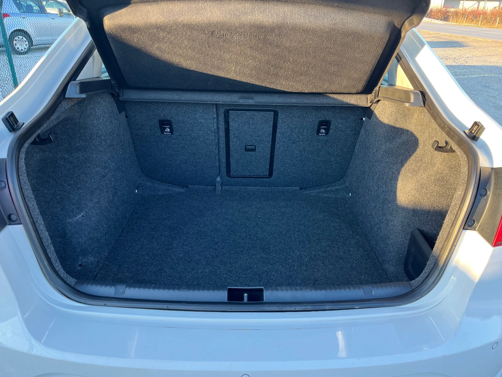 Skoda Rapid 1.6 TDI, 105 k.c евро 5 | Mobile.bg — изображение 12