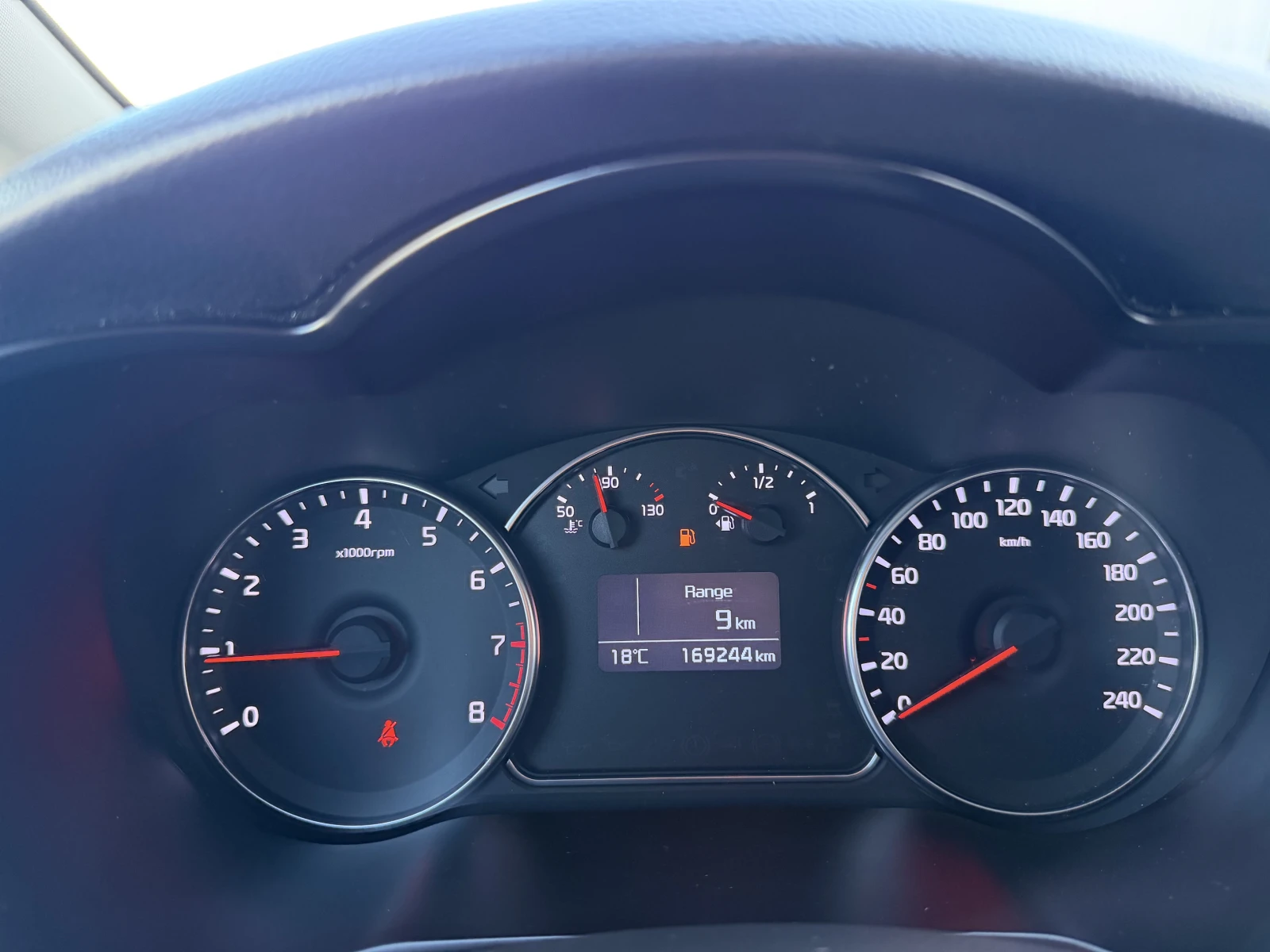 Kia Carens 1.6* ������* 2018���* FACELIFT* ����* 6* * *  | Mobile.bg � ����������� 15