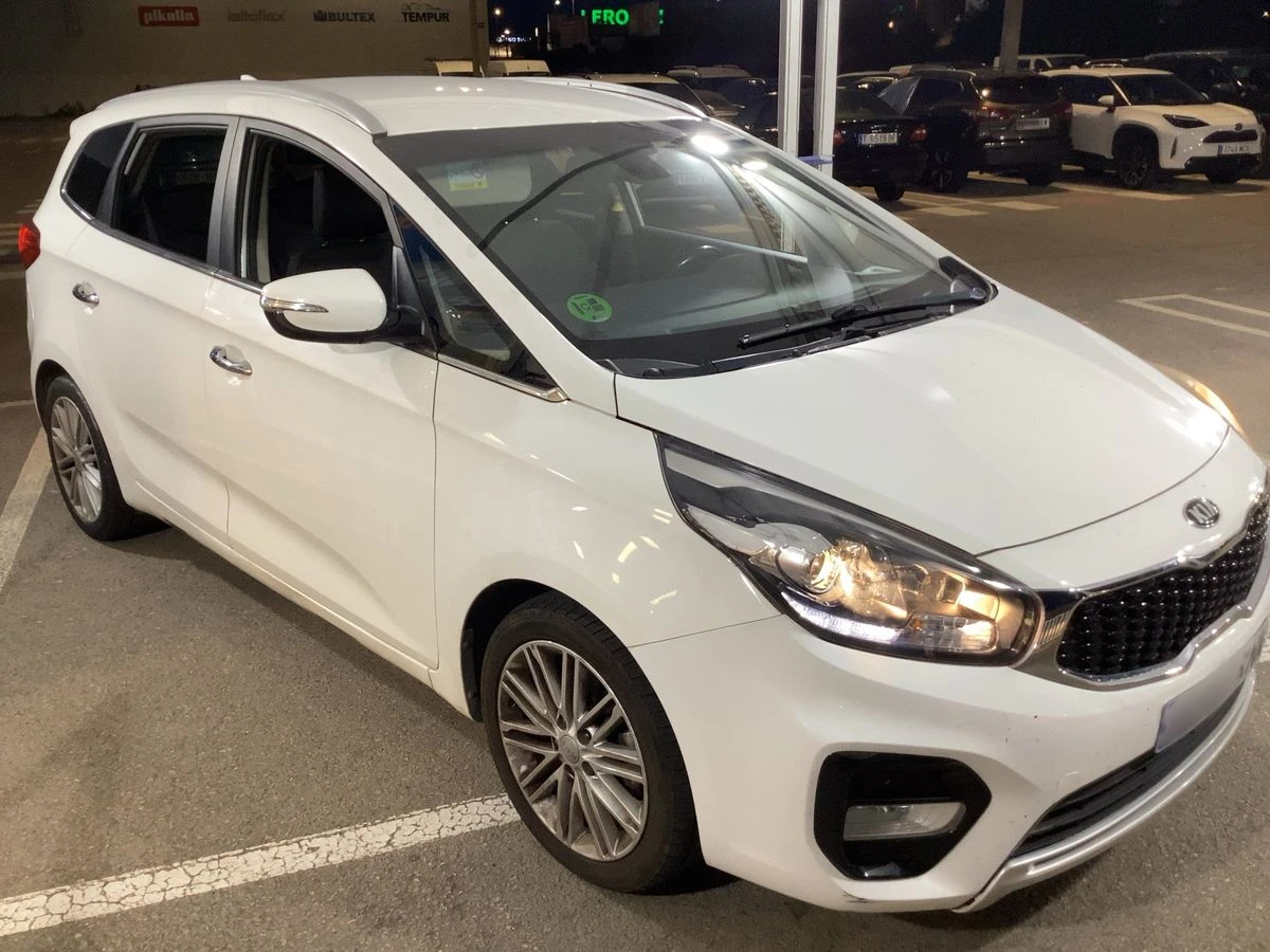 Kia Carens 1.6* БЕНЗИН* 2018год* FACELIFT* ЕВРО* 6* * * , снимка 6 - Автомобили и джипове - 43337363
