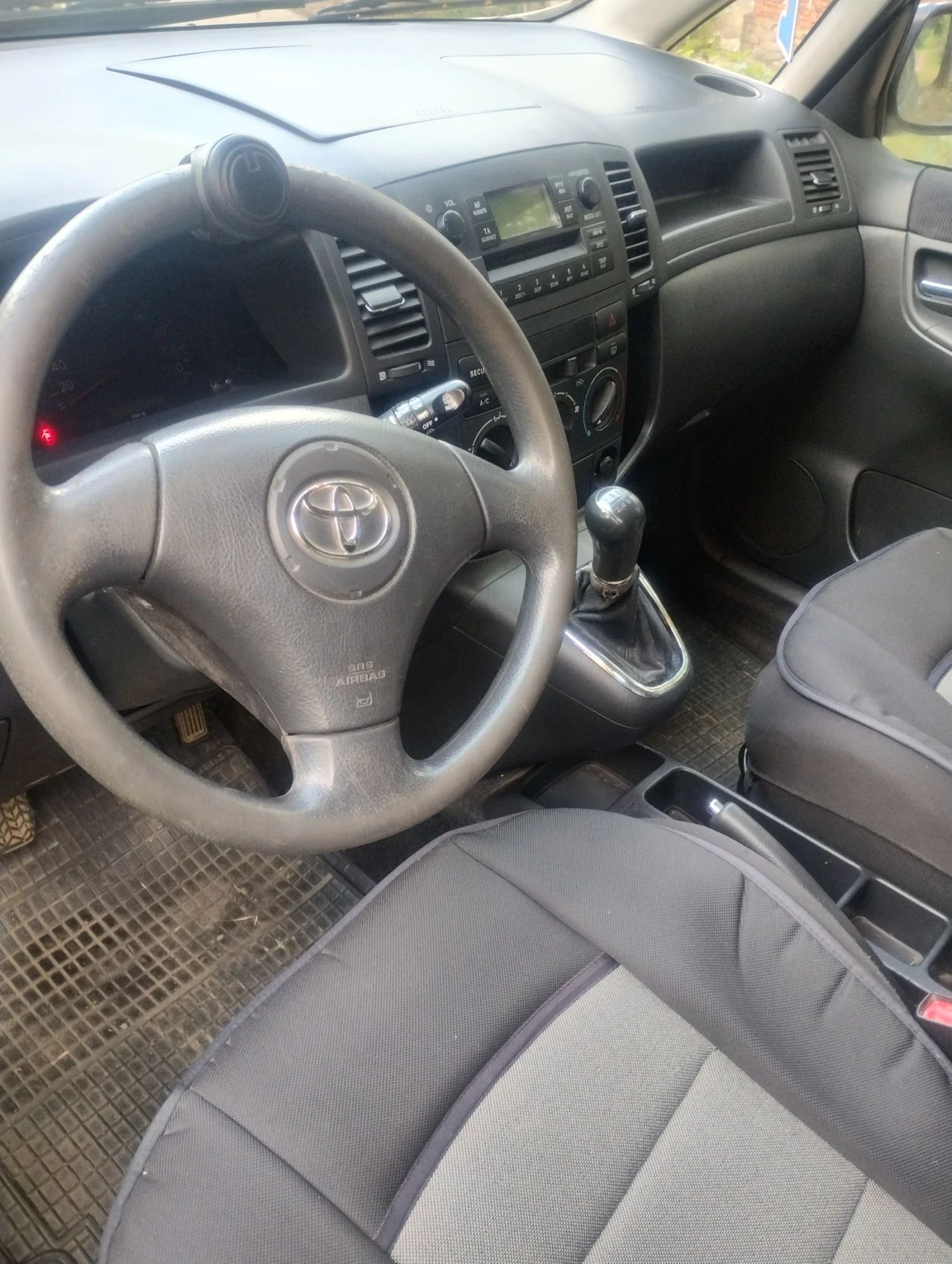 Toyota Corolla verso  - изображение 4