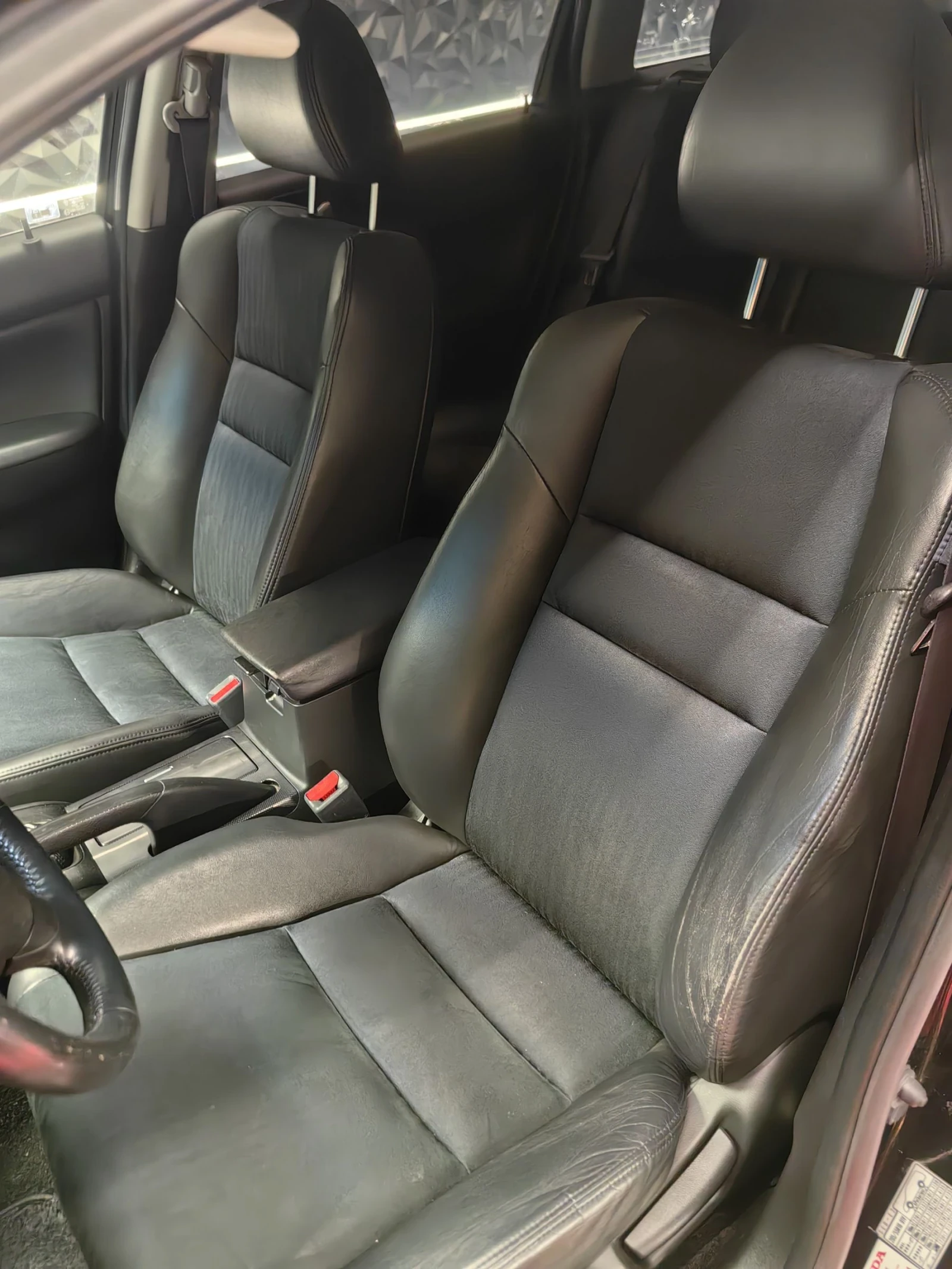 Honda Accord 2.4i* SWISS* ТЕМПОМАТ* КЛИМАТИК* 192к.с - изображение 7
