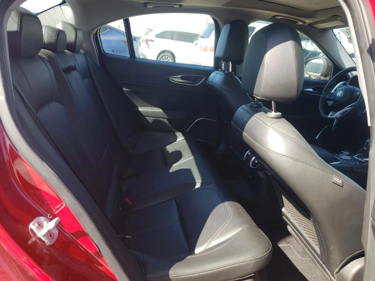 Alfa Romeo Giulia TI* РЕАЛНИ КМ! - изображение 9