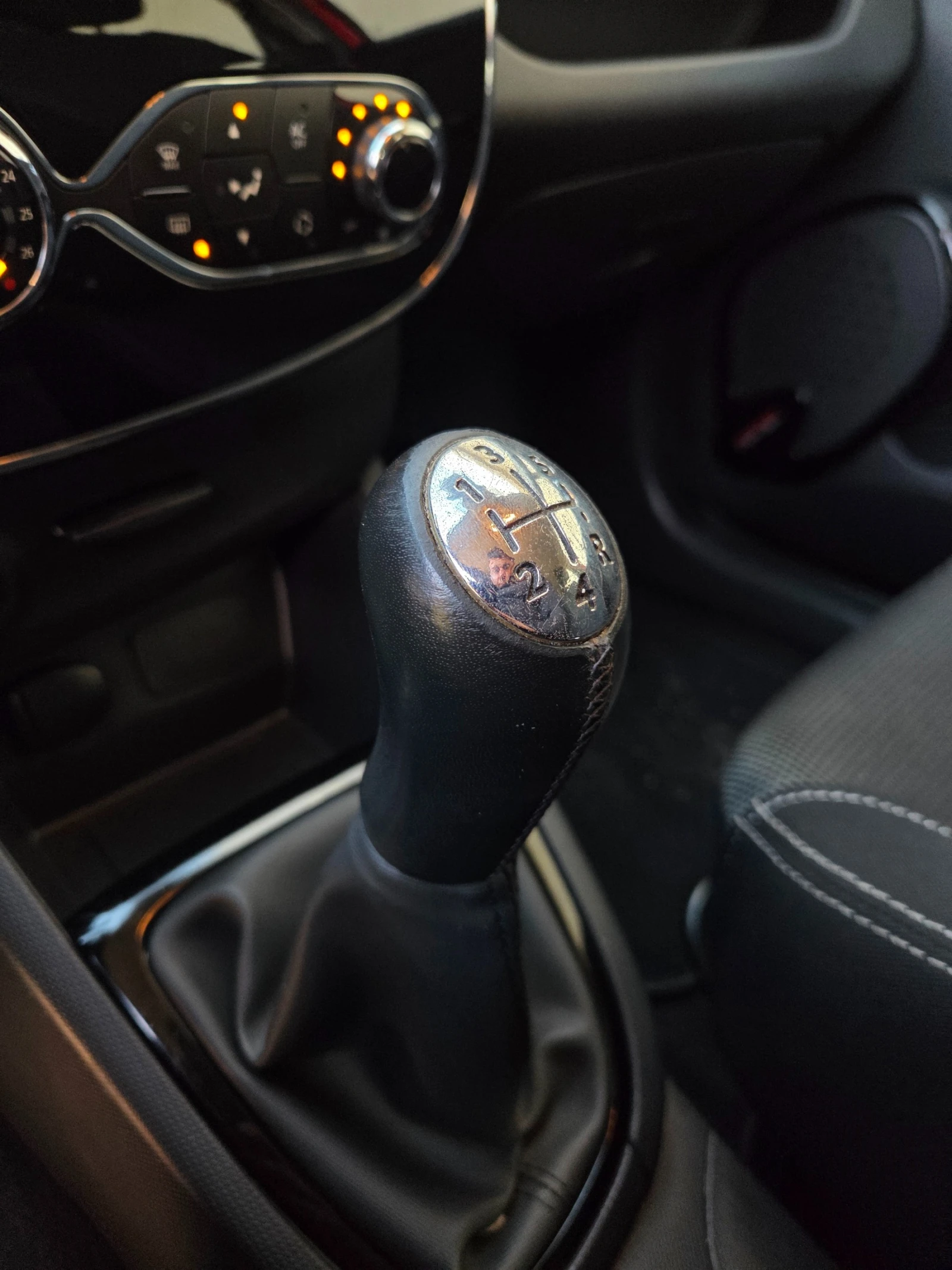 Renault Clio Costume National 1.5DCi УНИКАЛНО - изображение 10