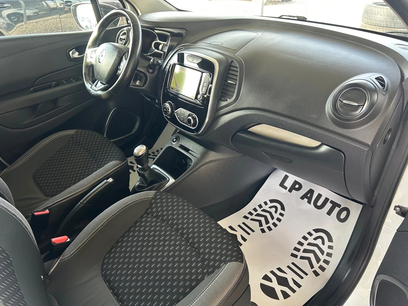 Renault Captur * 1.5Dci* 110к.с* NAVI* KeyLess*  - изображение 8