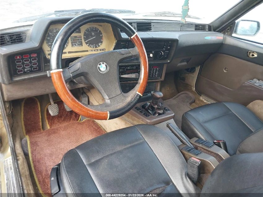 BMW 633 CSI E24 - изображение 10