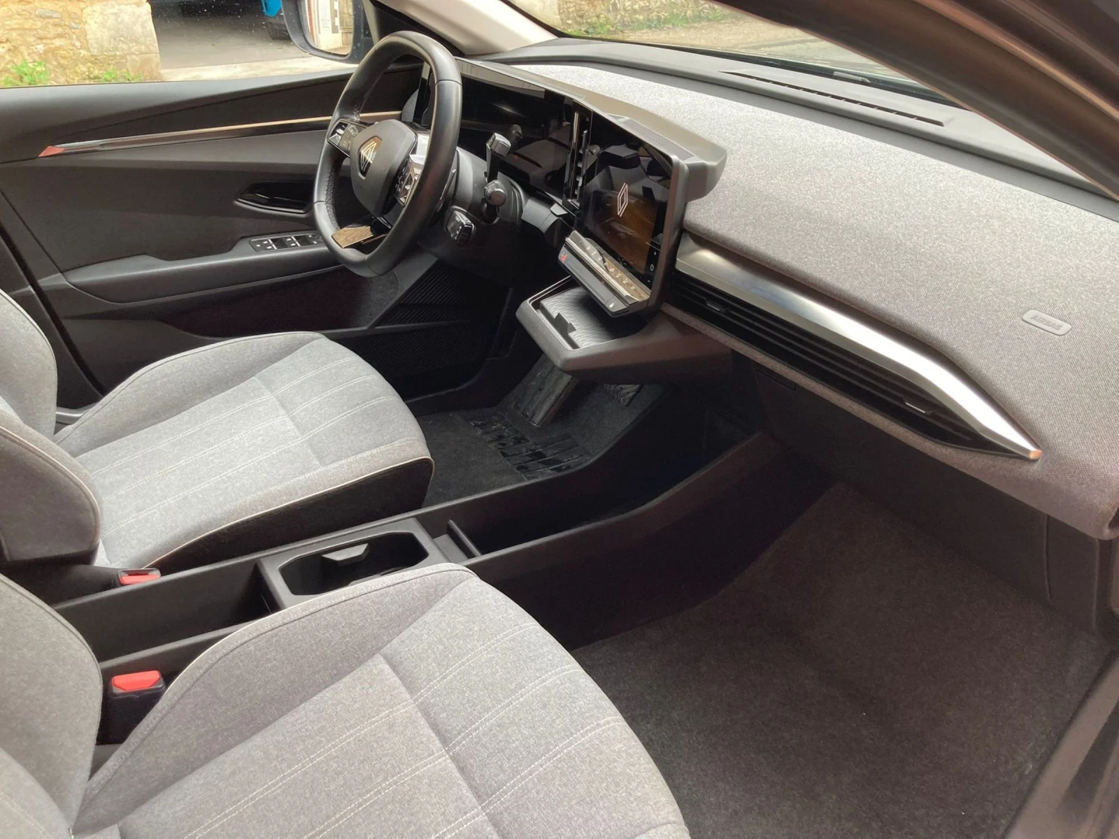Renault Megane  E-TECH EV60 220 EQUILIBRE | Mobile.bg � ����������� 4