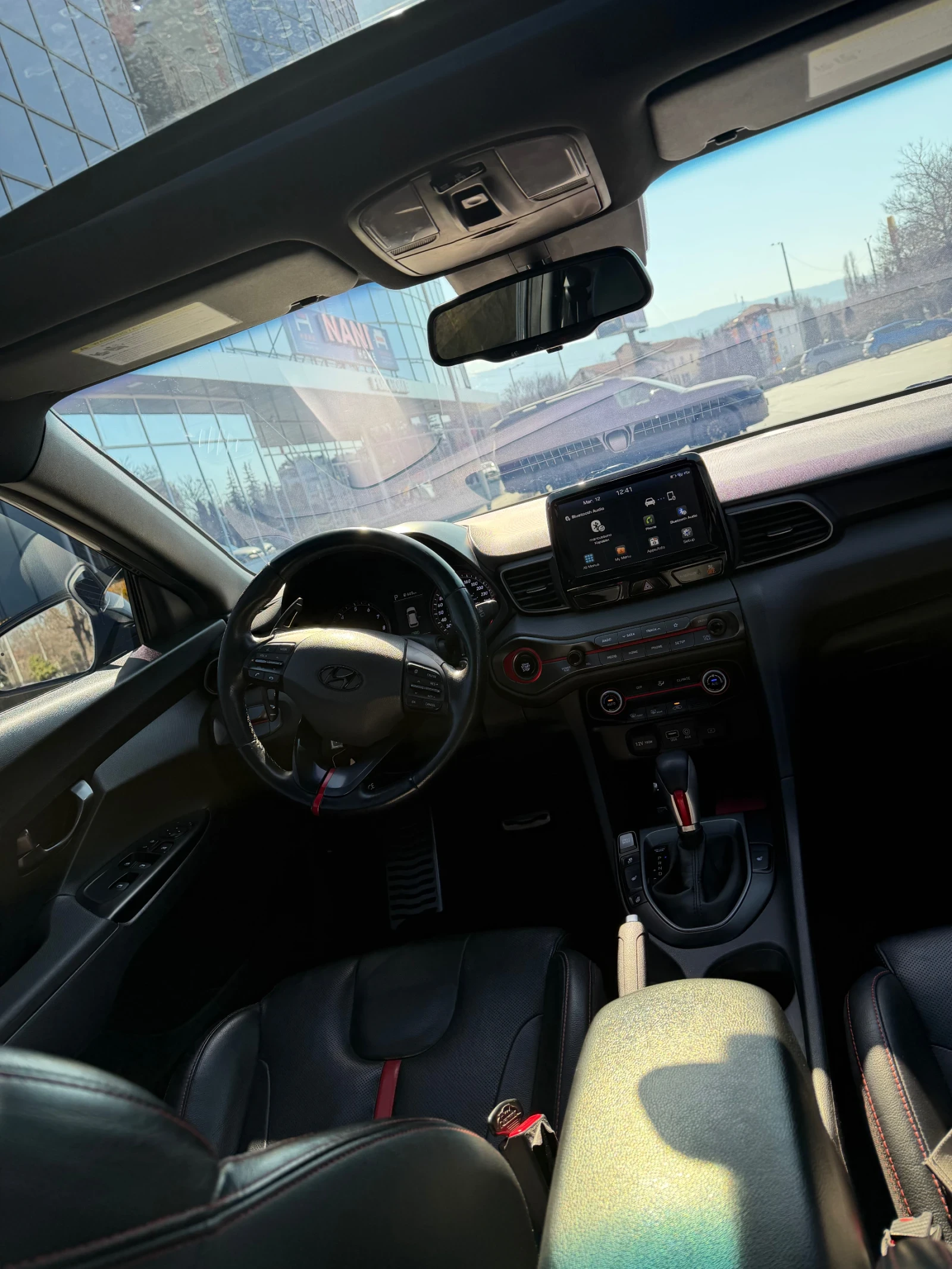 Hyundai Veloster , снимка 8 - Автомобили и джипове - 53904347