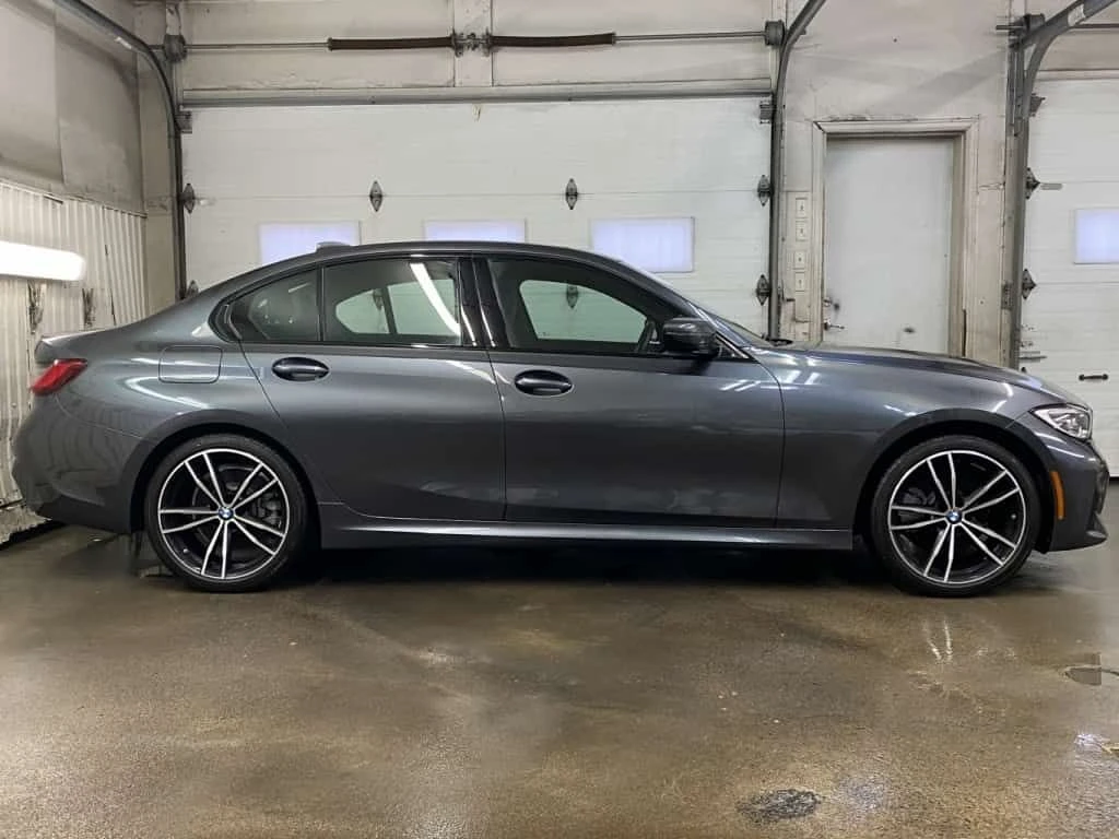 BMW 330 330i xDrive M SPORT + PREMIUM PACKAGE!!  CARFAX, снимка 6 - Автомобили и джипове - 53949447