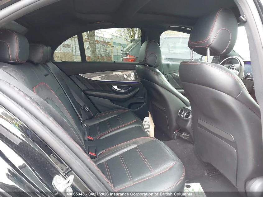 Mercedes-Benz E 43 AMG Carbon* Burmester* KN, снимка 10 - Автомобили и джипове - 54452036