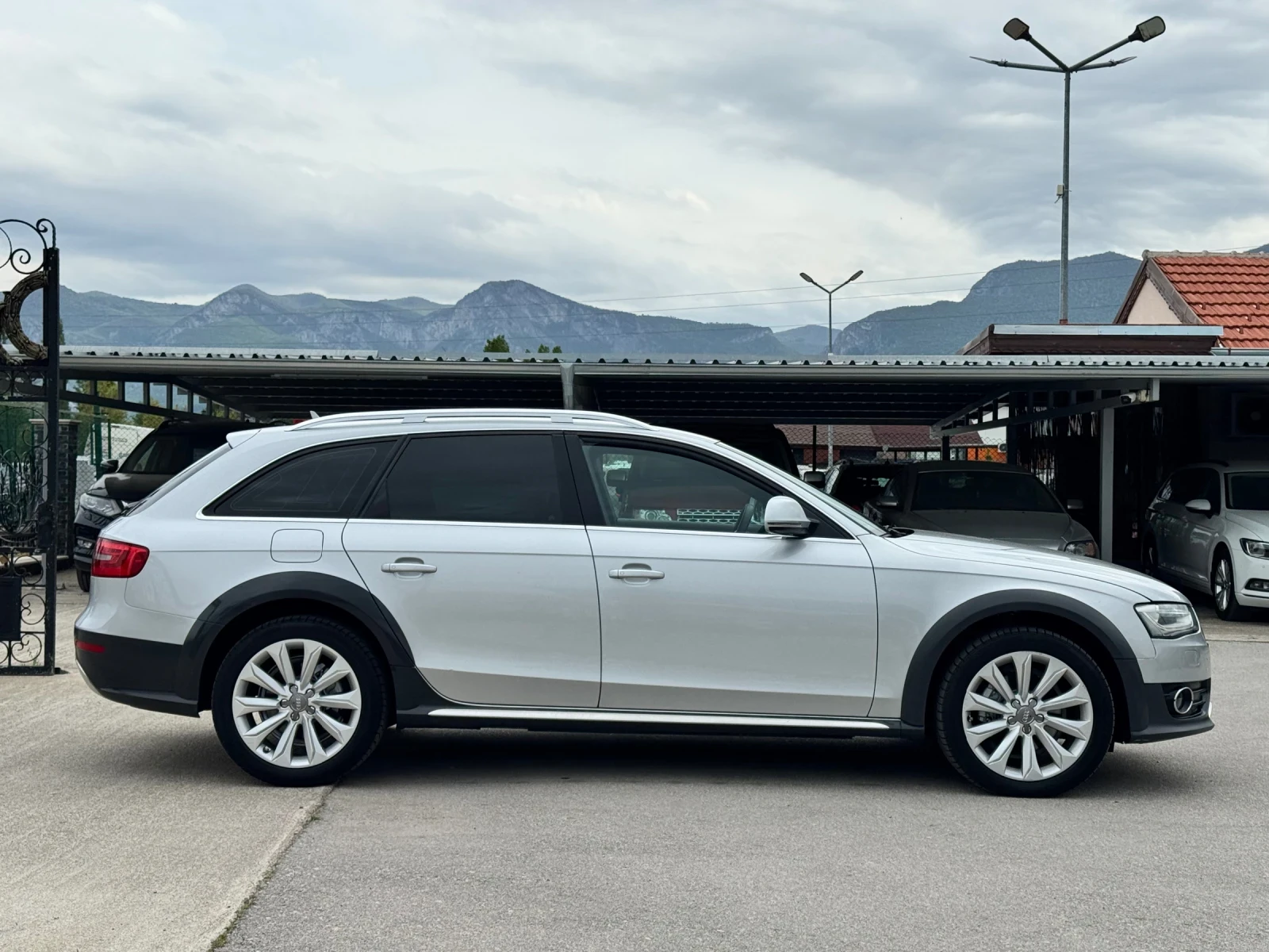 Audi A4 Allroad 2.0TDI QUATTRO, снимка 3 - Автомобили и джипове - 54514401